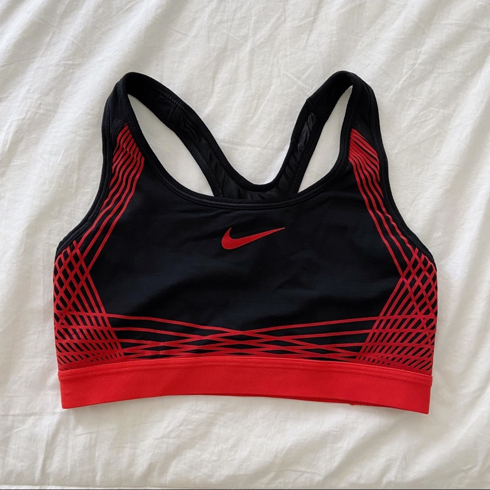 NIKE SPORTS BRA